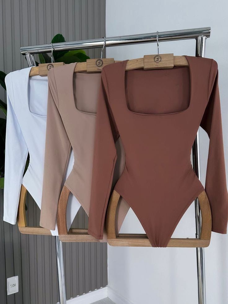 BODY CUELLO CUADRADO B028